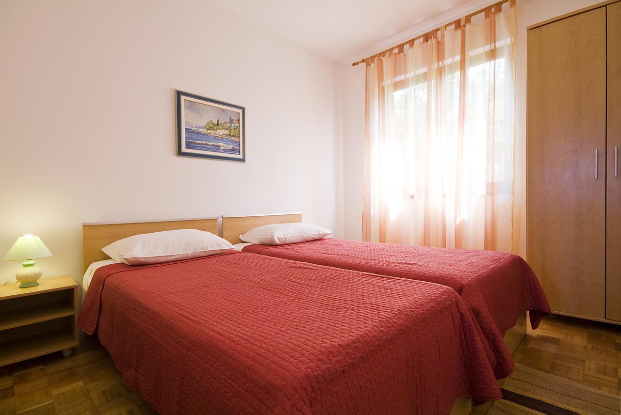 Apartments Valentina-B Нин Экстерьер фото
